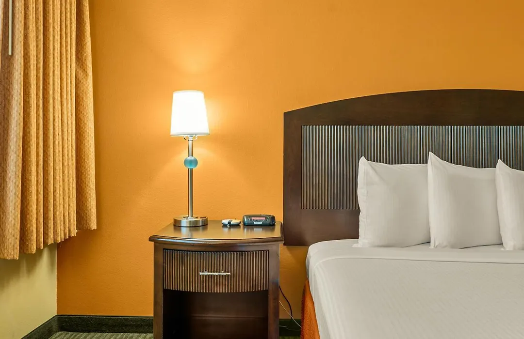 Airport Honolulu Hotel, Trademark Collection By Wyndham-1